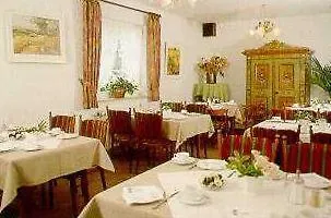 Hotel Gruener Jaeger Hotel 2*
